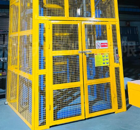 钦州货梯可以安装在室外吗